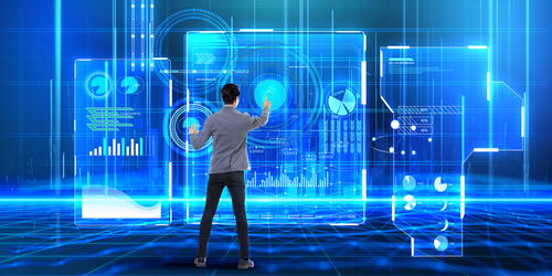 2022年地产行业人才格局剧变 两类地产人彻底落伍，数据处理服务岗位年入百万成常态